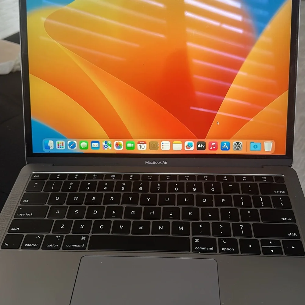 Apple MacBook Air - Silver